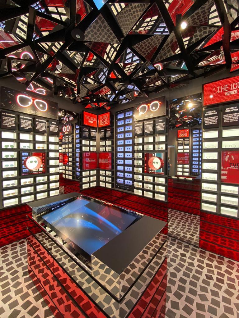 Ray-Ban store Napoli