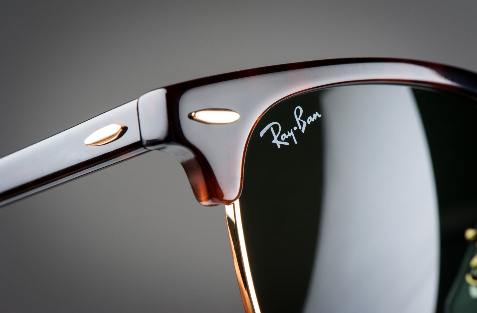 Authentic Ray-Ban lenses have the logo printed on the right lens in high quality print.
